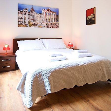 Vetrina Holidays Apartment Navona Řím Exteriér fotografie
